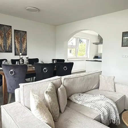 10 Min Von Legoland Entfernter Familienhaus, Moderne Ca 100m2 Grosse Mit Whirlpool, Netflix, Wlan, Grosser Garten, Fuers Erste Fruehstueck Gefuellter Kuehlschrank, Wunderschoene Terrasse, Privater Parkplatz My Luxury *
