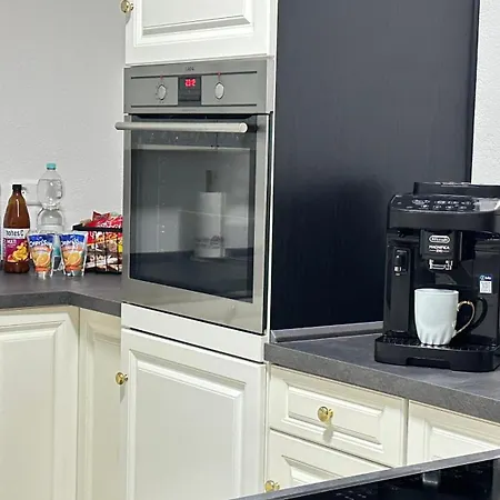 10 Min Von Legoland Entfernter Familienhaus, Moderne Ca 100m2 Grosse Mit Whirlpool, Netflix, Wlan, Grosser Garten, Fuers Erste Fruehstueck Gefuellter Kuehlschrank, Wunderschoene Terrasse, Privater Parkplatz My Luxury غنزبرغ
