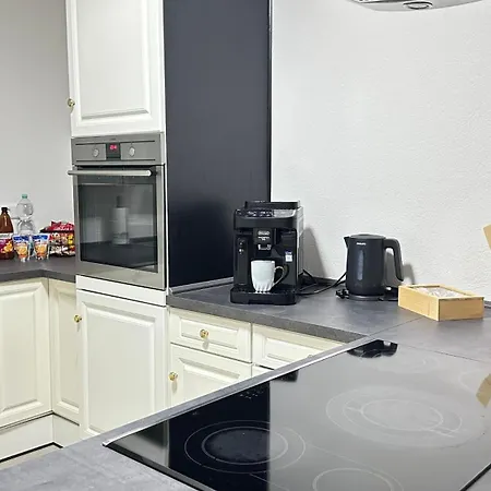 10 Min Von Legoland Entfernter Familienhaus, Moderne Ca 100m2 Grosse Mit Whirlpool, Netflix, Wlan, Grosser Garten, Fuers Erste Fruehstueck Gefuellter Kuehlschrank, Wunderschoene Terrasse, Privater Parkplatz My Luxury