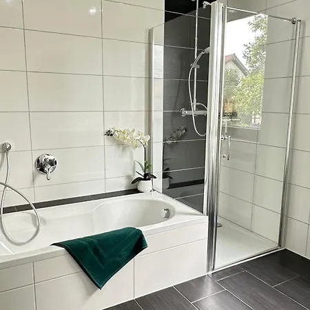 10 Min Von Legoland Entfernter Familienhaus, Moderne Ca 100m2 Grosse Mit Whirlpool, Netflix, Wlan, Grosser Garten, Fuers Erste Fruehstueck Gefuellter Kuehlschrank, Wunderschoene Terrasse, Privater Parkplatz My Luxury *