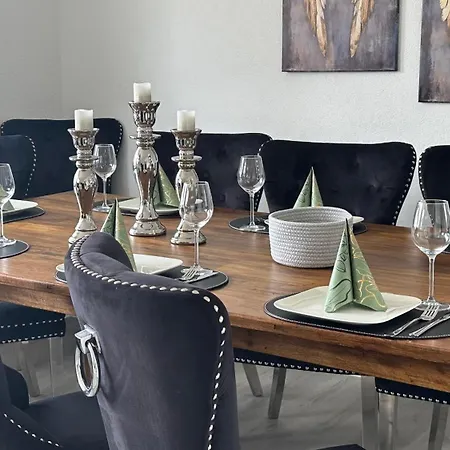 10 Min Von Legoland Entfernter Familienhaus, Moderne Ca 100m2 Grosse Mit Whirlpool, Netflix, Wlan, Grosser Garten, Fuers Erste Fruehstueck Gefuellter Kuehlschrank, Wunderschoene Terrasse, Privater Parkplatz My Luxury 金茨堡