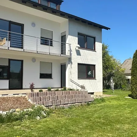 10 Min Von Legoland Entfernter Familienhaus, Moderne Ca 100m2 Grosse Mit Whirlpool, Netflix, Wlan, Grosser Garten, Fuers Erste Fruehstueck Gefuellter Kuehlschrank, Wunderschoene Terrasse, Privater Parkplatz My Luxury شقة غنزبرغ